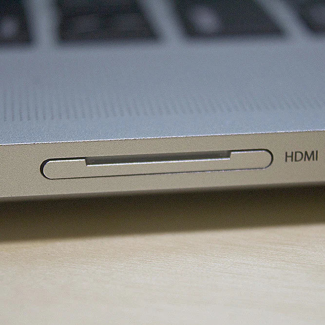 iCOM Extra Storage for Apple MacBook