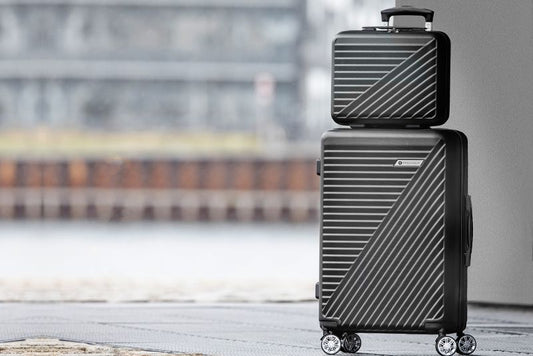 Tobias Jacobsen kuffert og carryon, sort